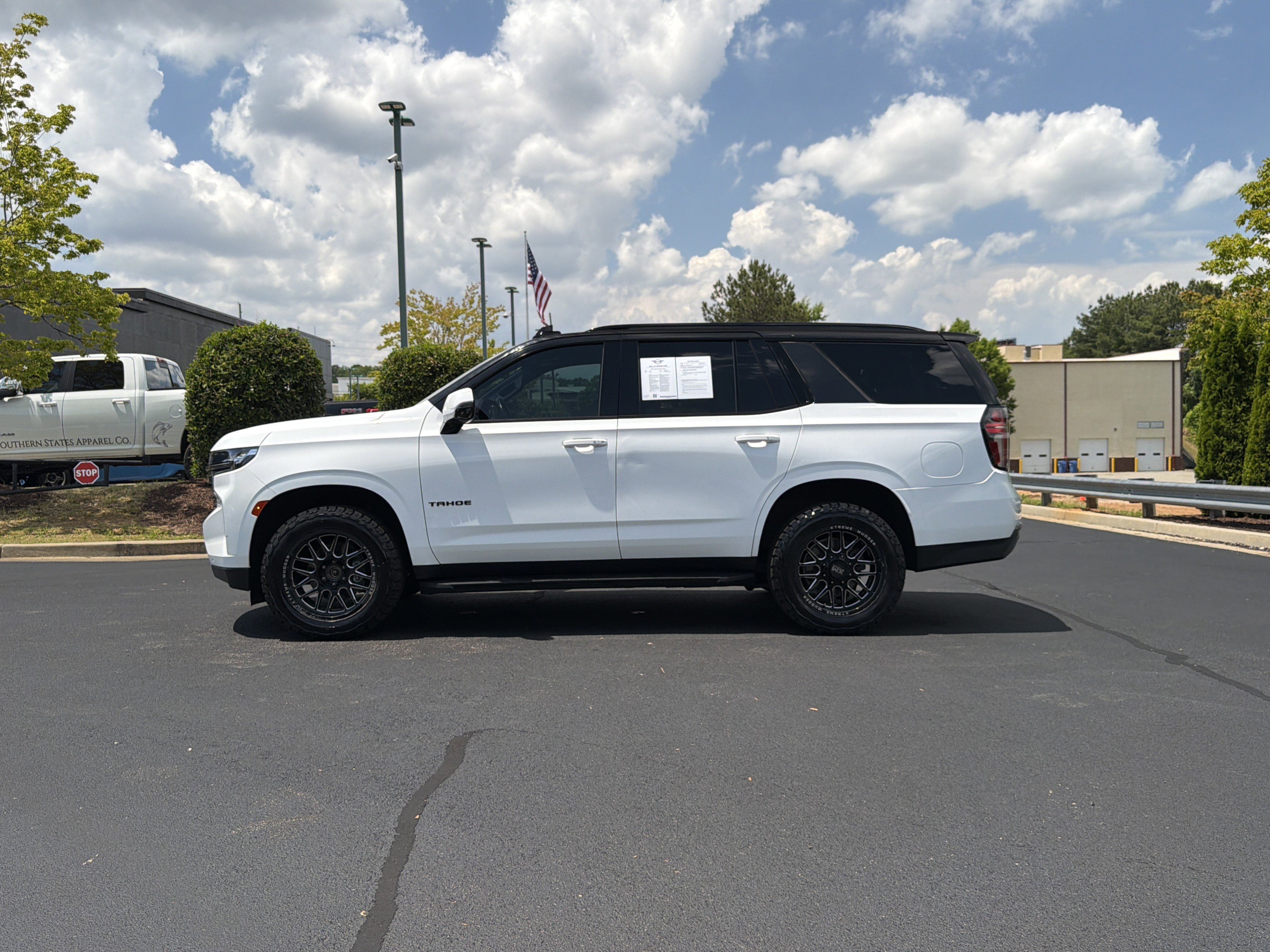 Used 2021 Chevrolet Tahoe RST w/ Luxury Package AWD/4WD image 16