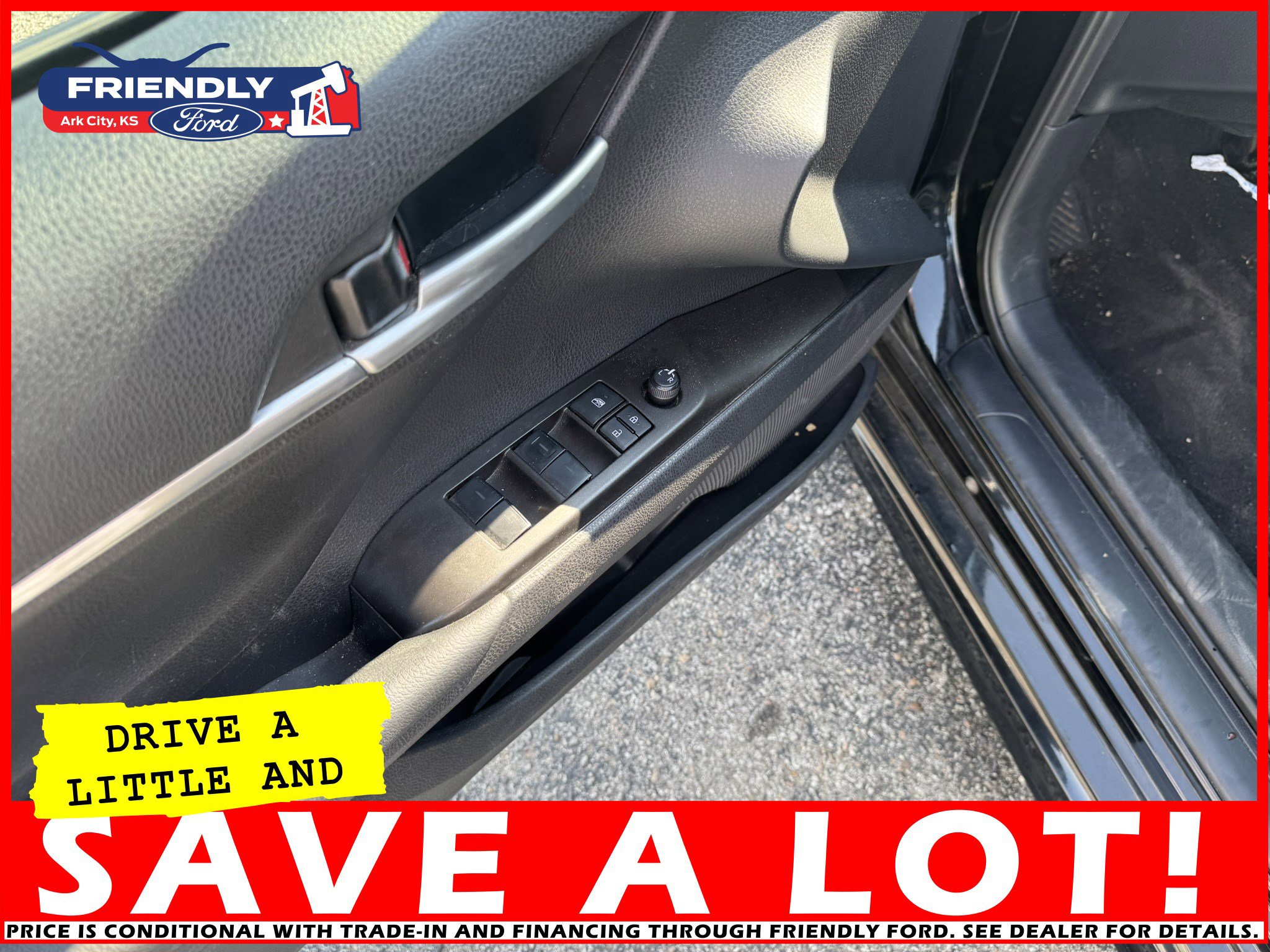 Used 2024 Toyota Camry SE image 10