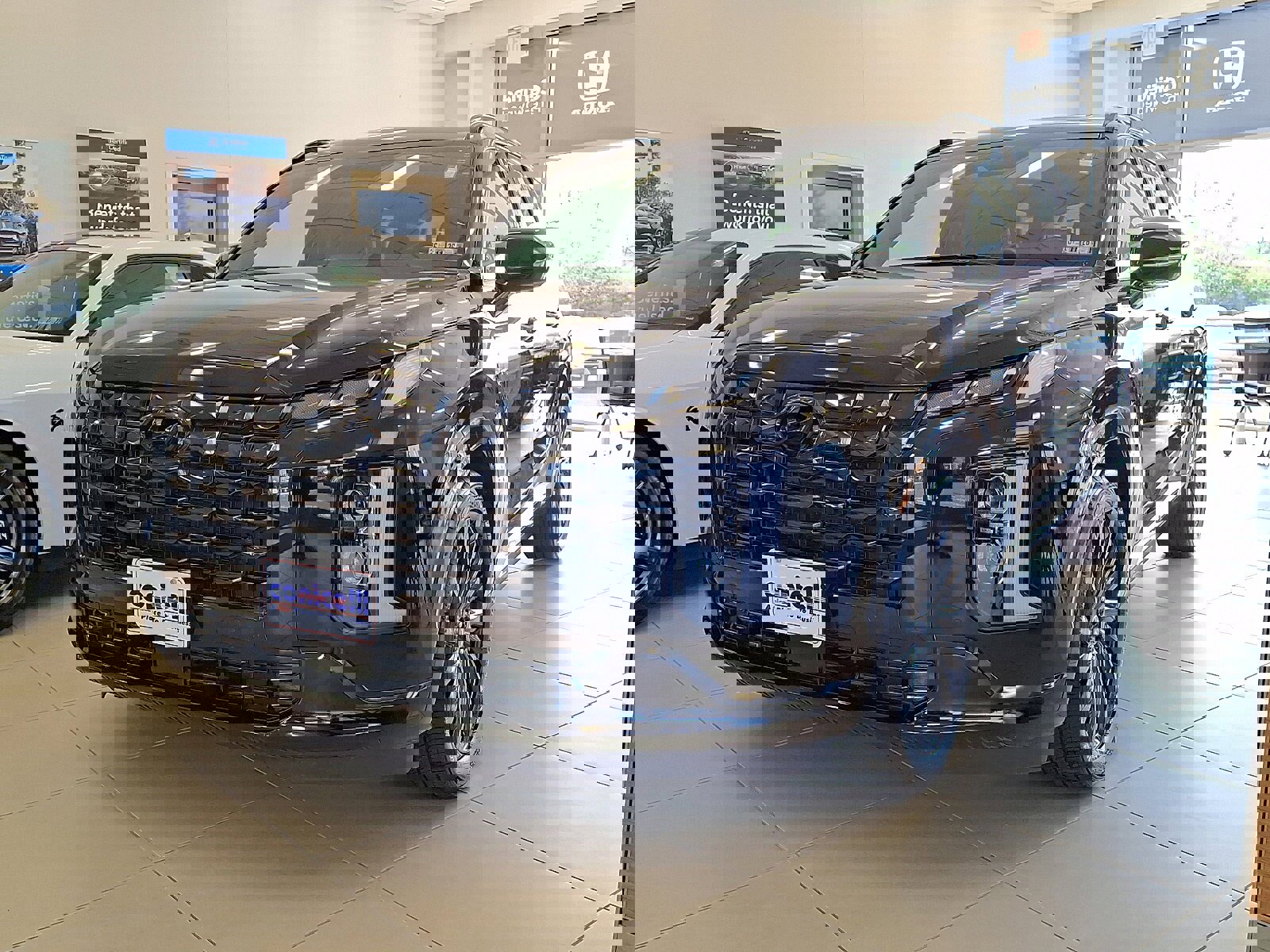 Used 2024 Hyundai Palisade Calligraphy image 3