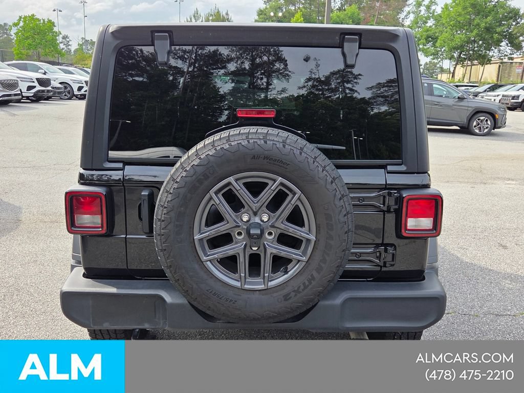 Used 2025 Jeep Wrangler Unlimited Sport AWD/4WD image 13