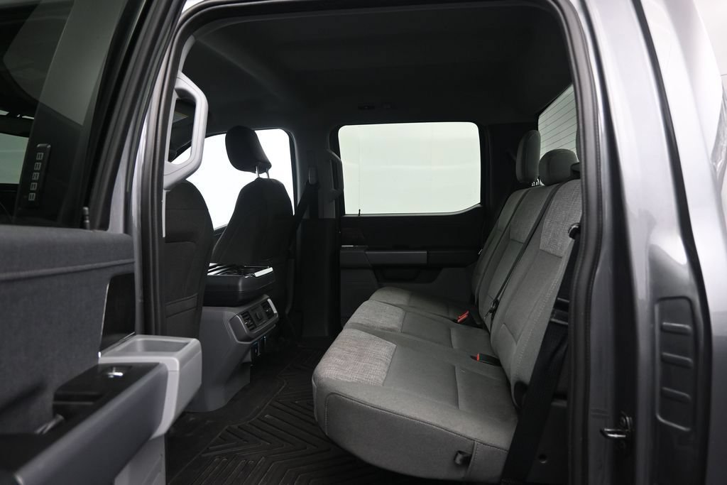 Used 2023 Ford F150 Lightning XLT AWD/4WD image 23