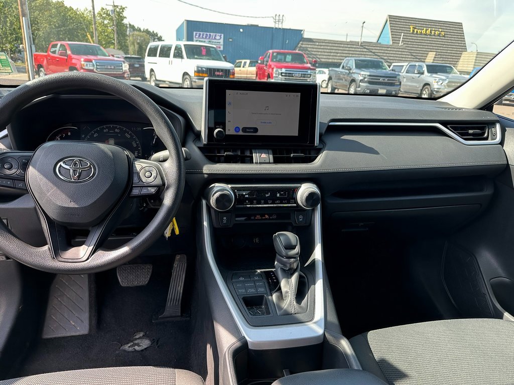 Used 2024 Toyota RAV4 LE image 5