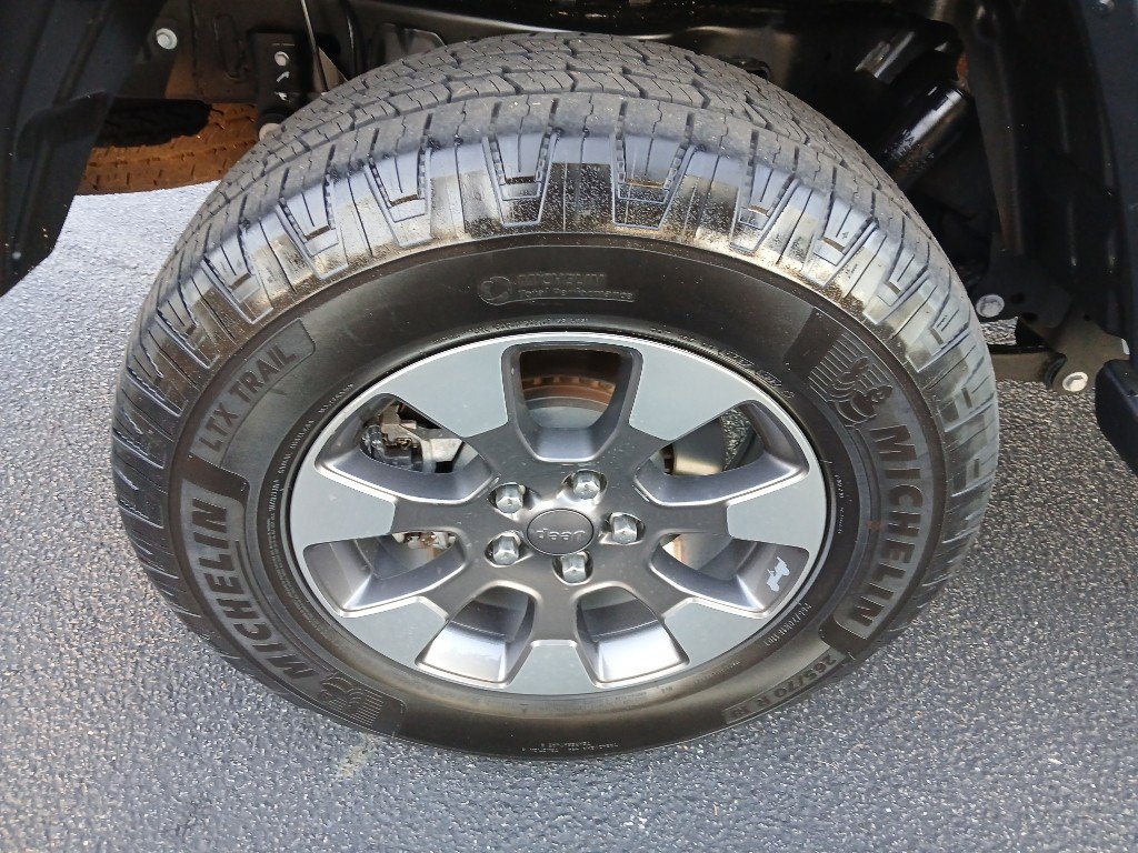 Certified 2020 Jeep Gladiator Sport w/ Quick Order Package 24S image 19