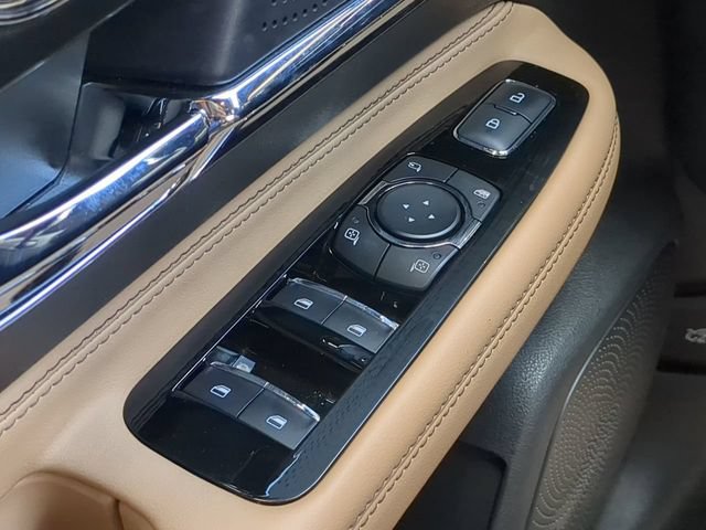 Used 2023 Lincoln Corsair Reserve FWD image 27