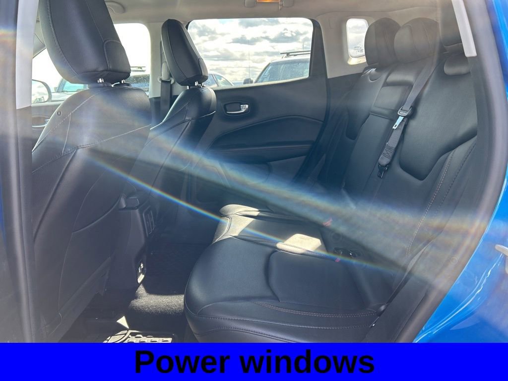 Used 2018 Jeep Compass Limited image 7