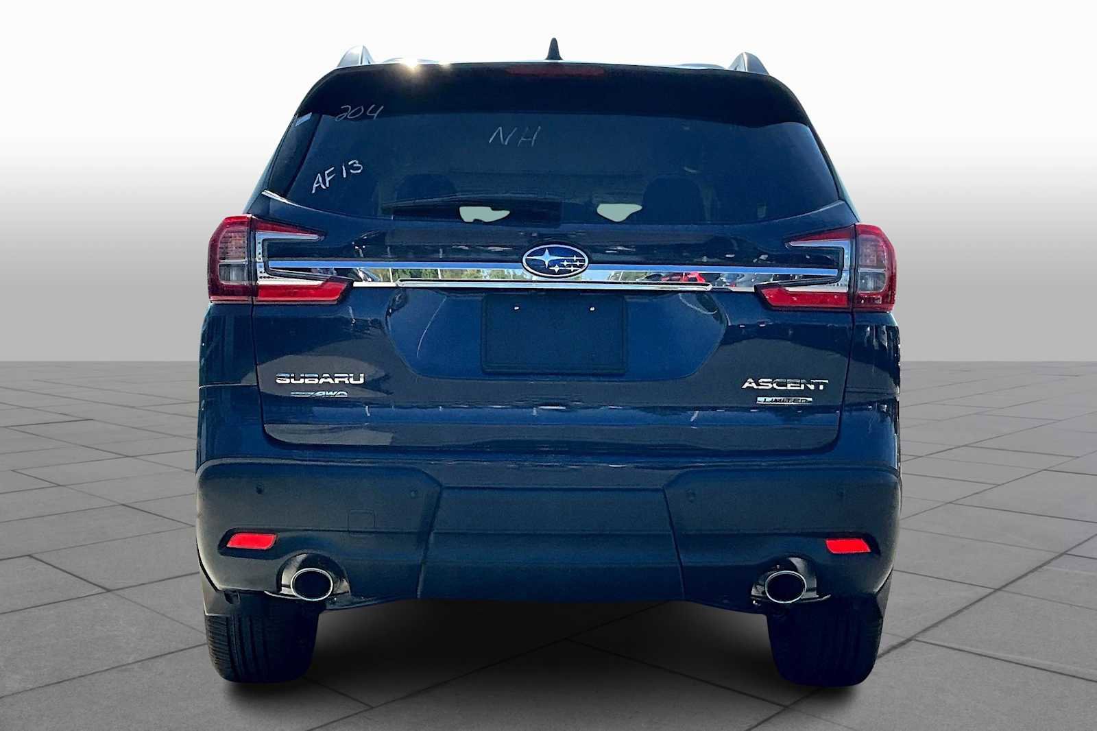 New 2025 Subaru Ascent Limited image 4