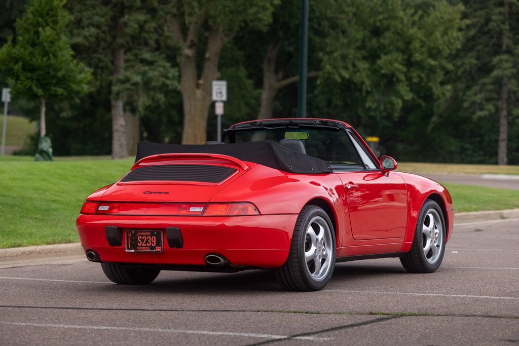 Used 1995 Porsche 911 Carrera RWD image 54