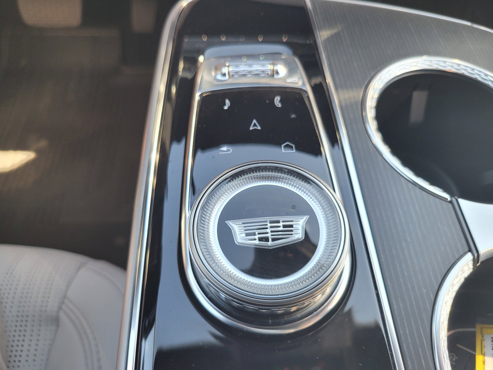 Certified 2024 Cadillac Lyriq Sport AWD/4WD image 22