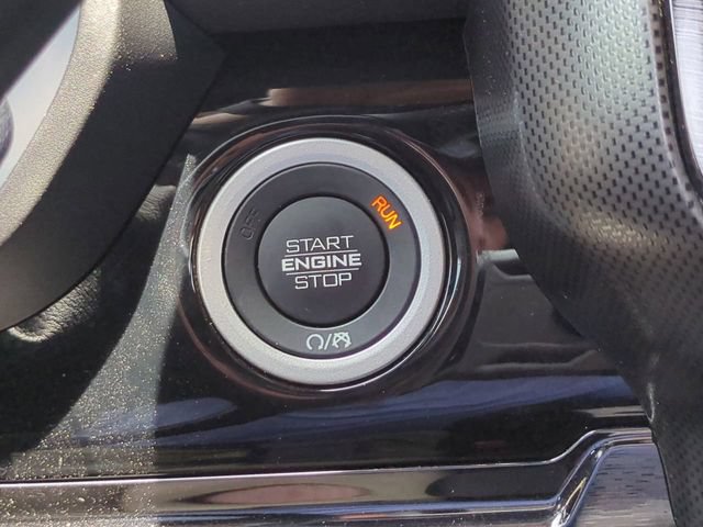 Used 2025 RAM 3500 Limited AWD/4WD image 34