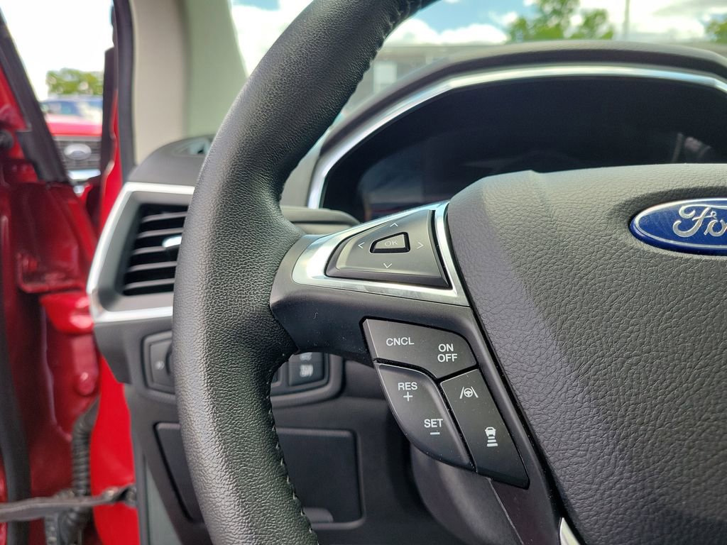 Certified 2020 Ford Edge Titanium AWD/4WD image 23