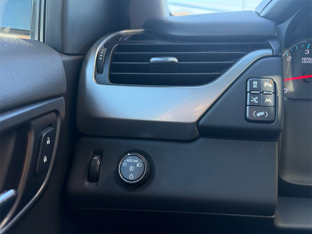 Used 2018 Chevrolet Tahoe Premier image 24