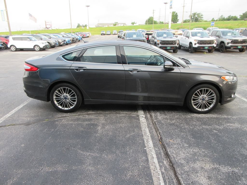 Used 2015 Ford Fusion SE w/ Equipment Group 202A FWD image 6