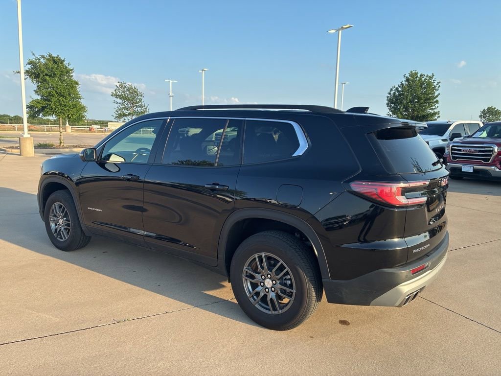 Used 2025 GMC Acadia Elevation image 2