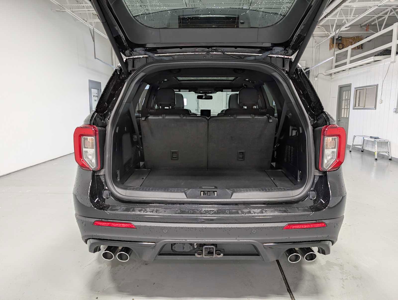 Used 2022 Ford Explorer ST w/ ST Street Pack AWD/4WD image 43