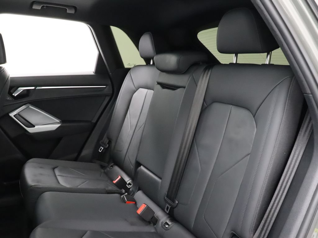 Used 2020 Audi Q3 2.0T Premium AWD/4WD image 33
