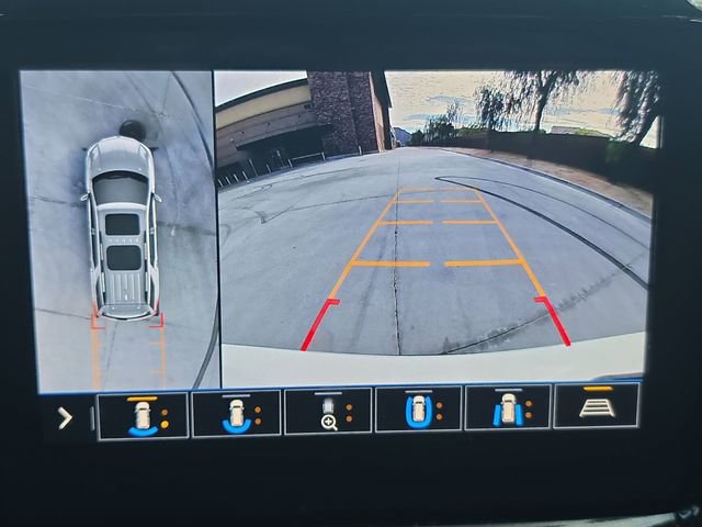 Used 2021 Chevrolet Traverse RS image 15