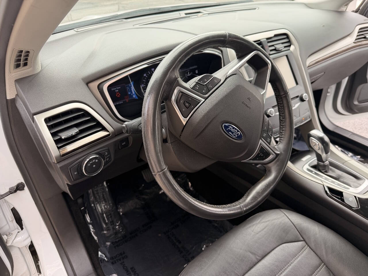 Used 2014 Ford Fusion Energi SE w/ Driver Assist Package FWD image 7