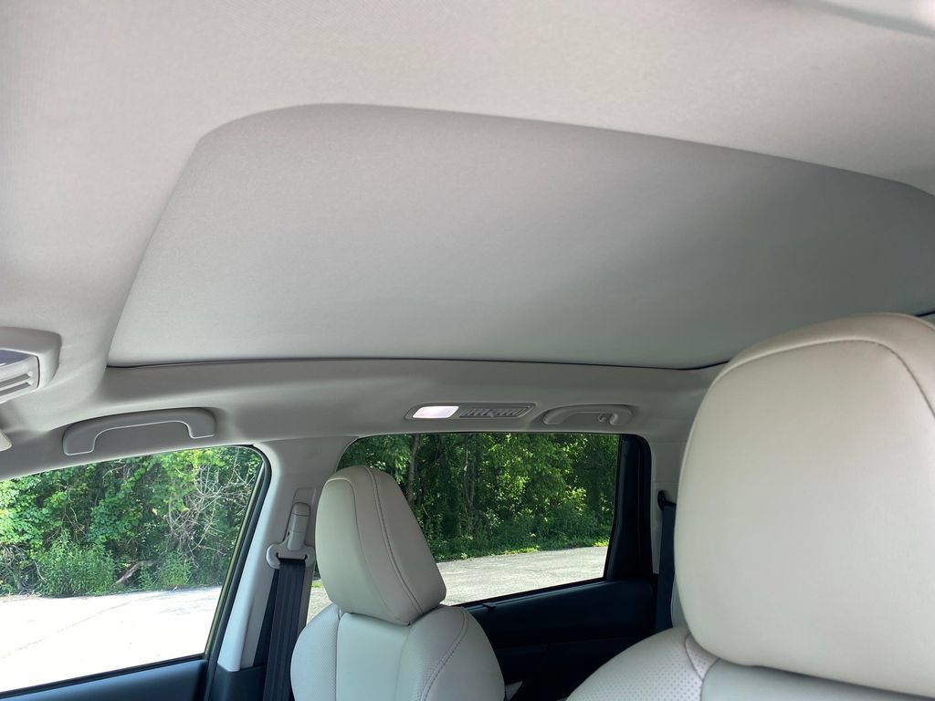 New 2026 Subaru Ascent Limited AWD/4WD image 10
