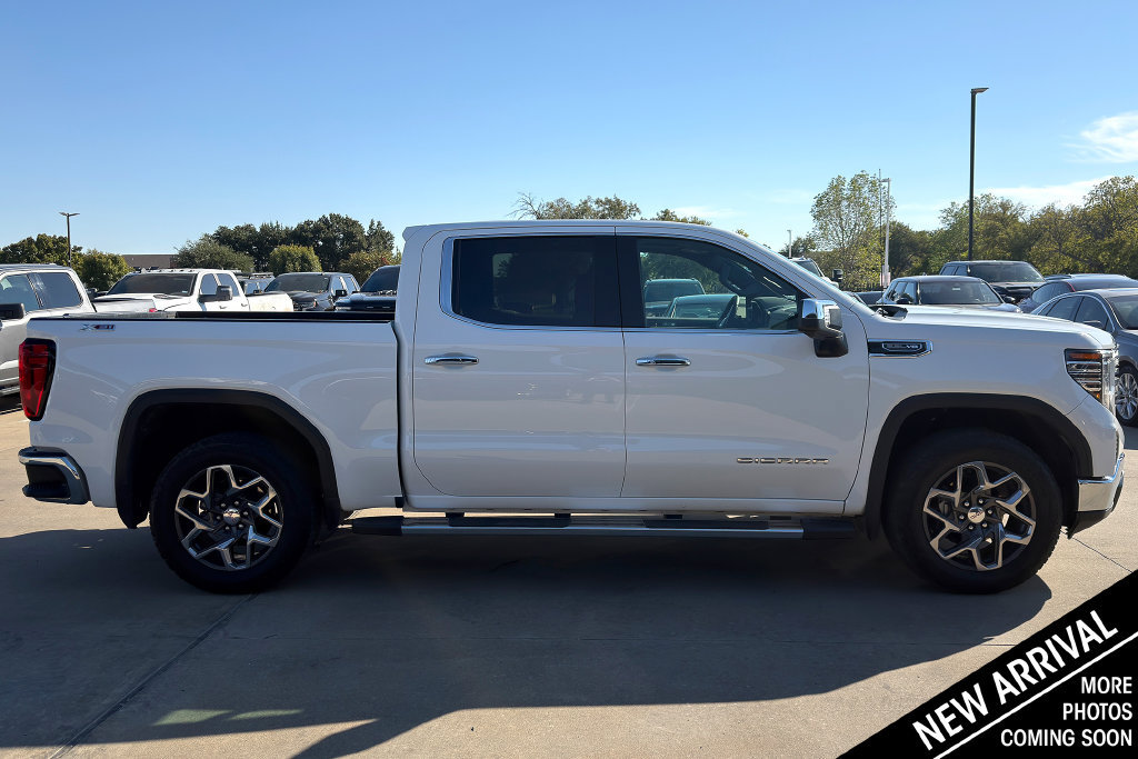 Used 2024 GMC Sierra 1500 SLT w/ SLT Premium Plus Package AWD/4WD image 4