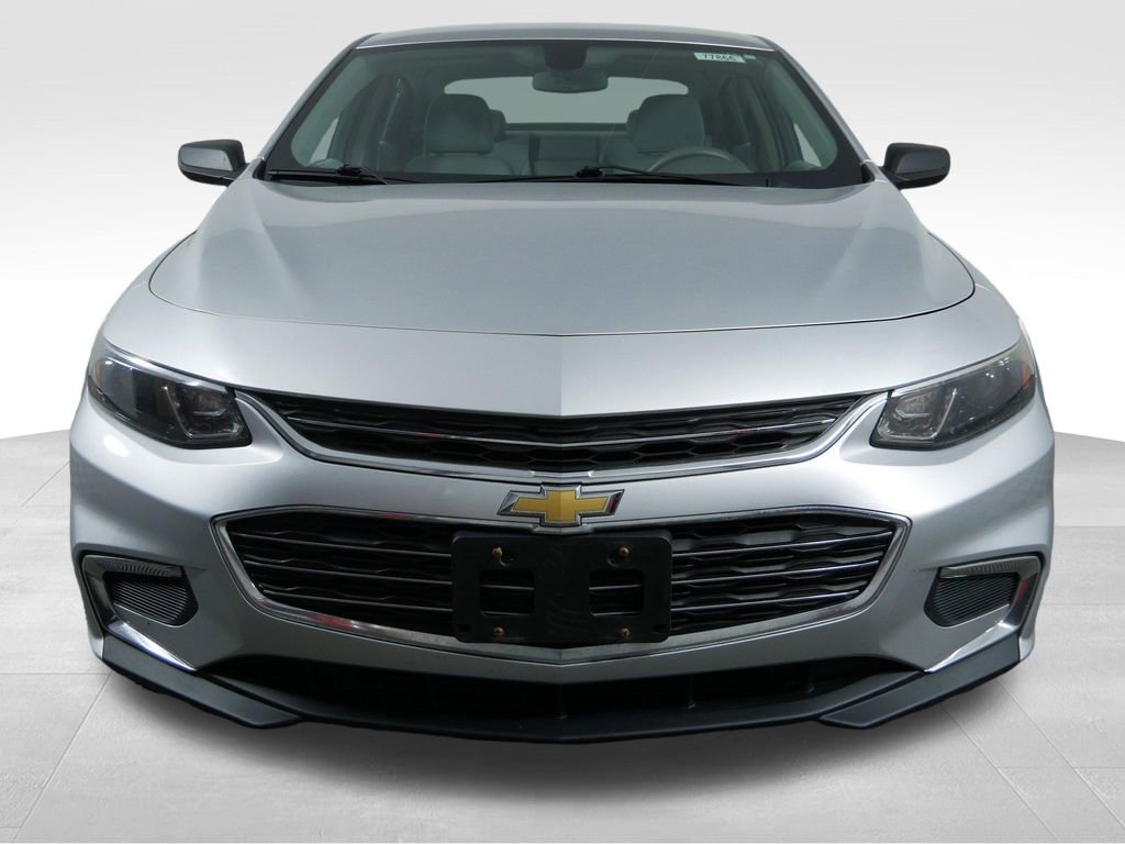 Used 2017 Chevrolet Malibu LS FWD image 3