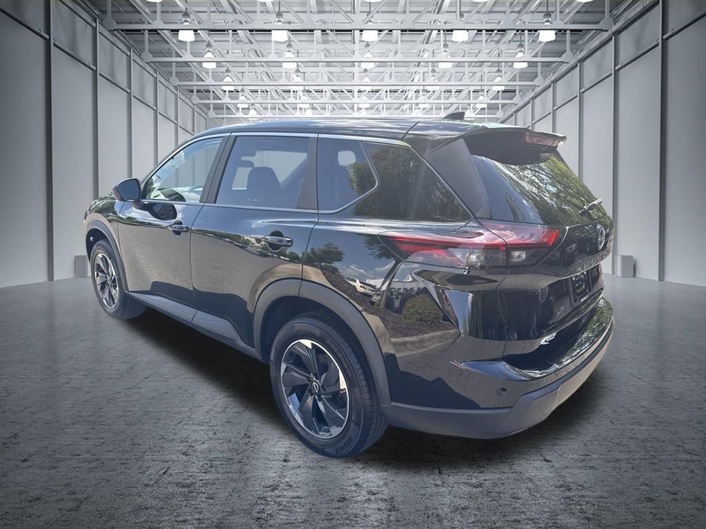 Certified 2025 Nissan Rogue SV FWD image 6