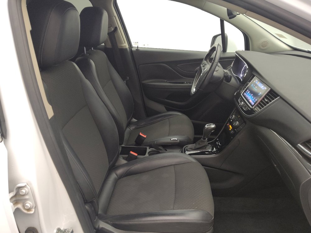 Used 2018 Buick Encore Sport Touring image 21