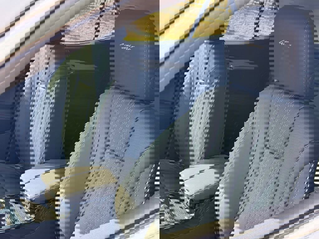 New 2026 Buick Envision Avenir image 17