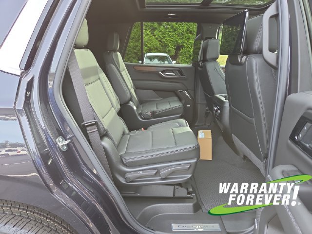 New 2026 GMC Yukon Denali w/ Denali Reserve Package AWD/4WD image 18
