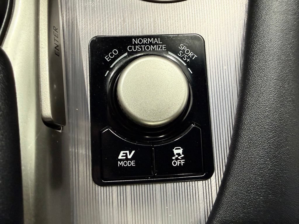 Used 2018 Lexus RX 450h F Sport w/ Cold Area Package AWD/4WD image 37