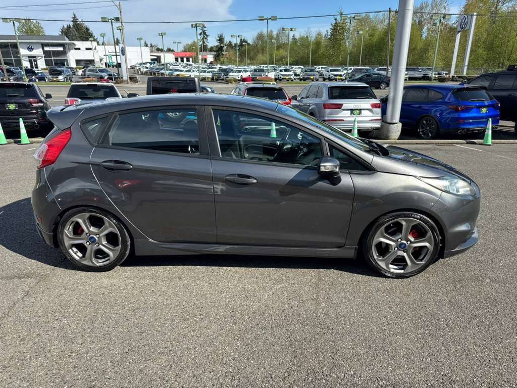 Used 2017 Ford Fiesta ST image 5