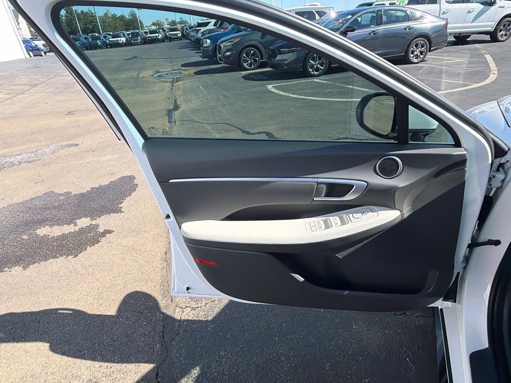 Used 2024 Hyundai Sonata SEL w/ Convenience Package FWD image 27