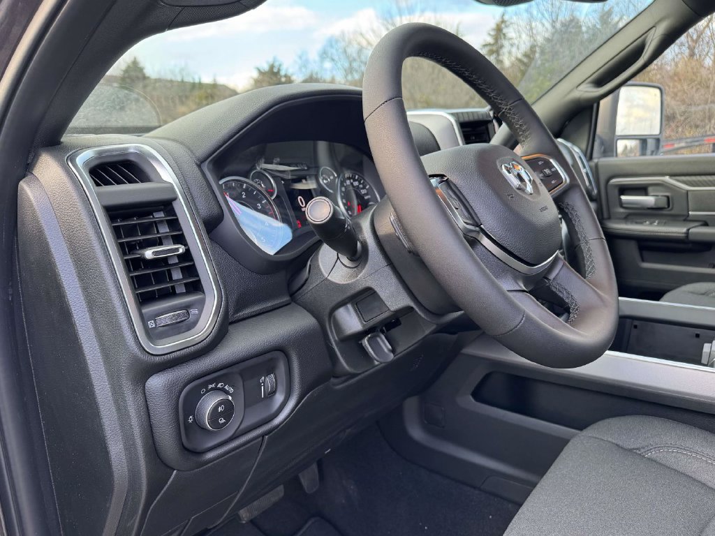 New 2026 RAM 2500 Big Horn AWD/4WD image 2