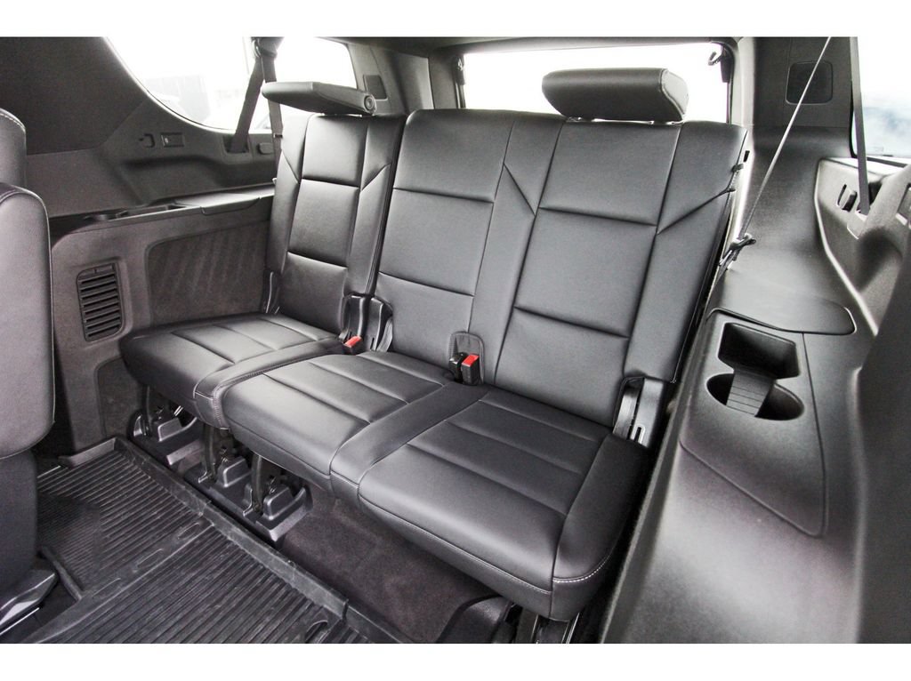 Used 2024 Cadillac Escalade ESV Luxury RWD image 13