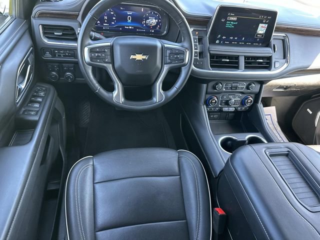 Used 2023 Chevrolet Suburban Premier image 27