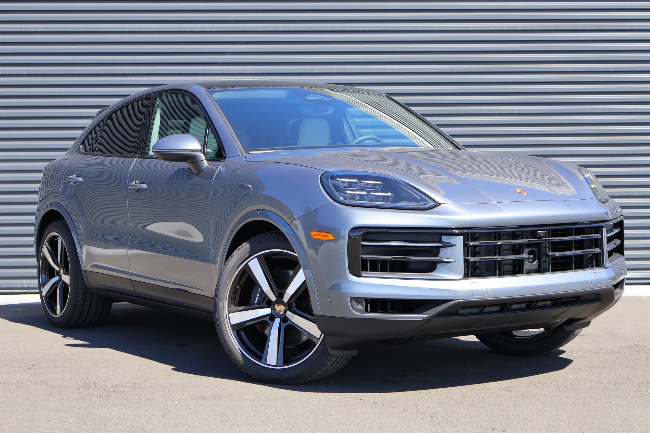 New 2026 Porsche Cayenne Coupe AWD/4WD image 7