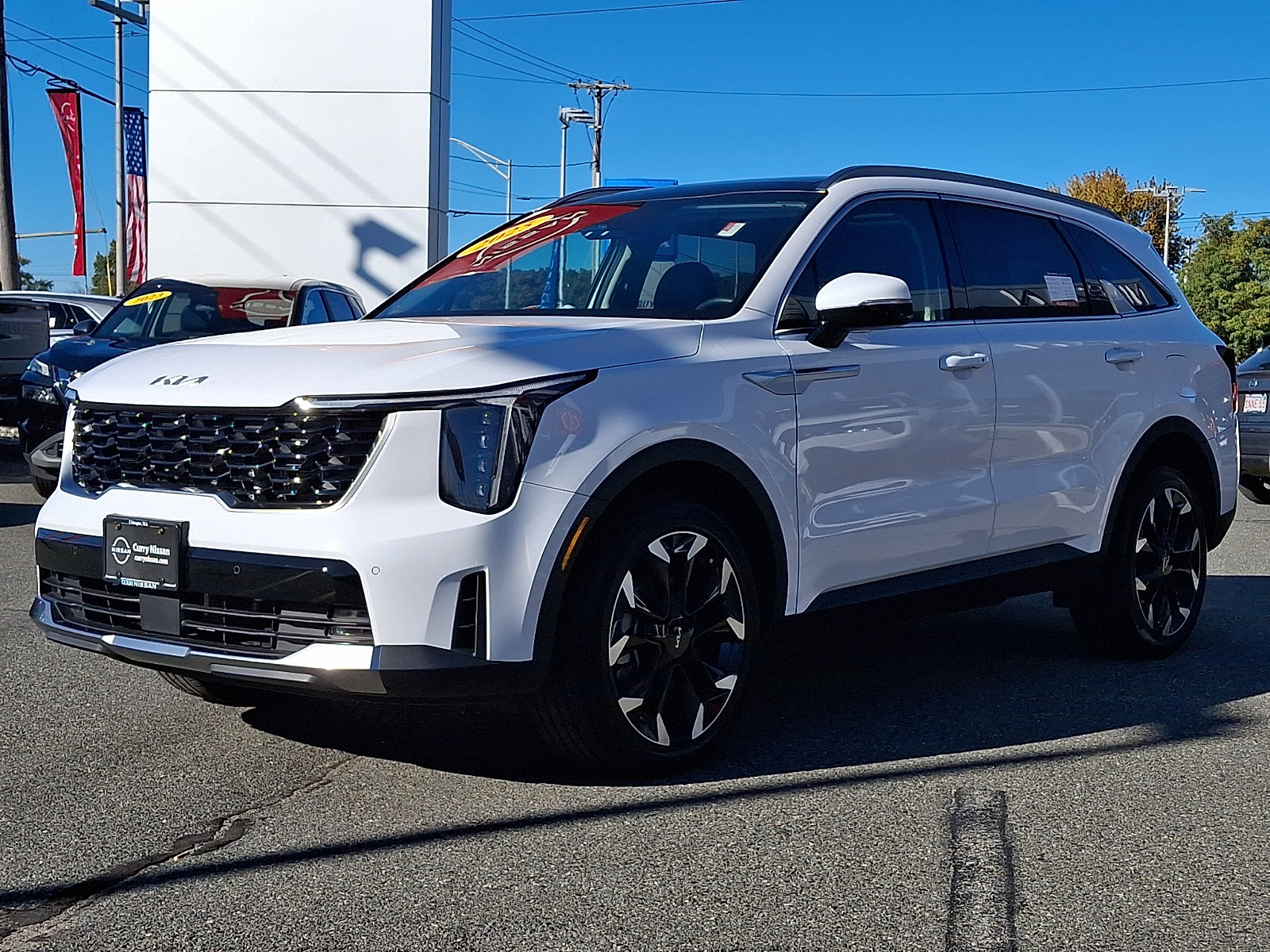 Used 2025 Kia Sorento EX w/ Panoramic Sunroof Package AWD/4WD image 3