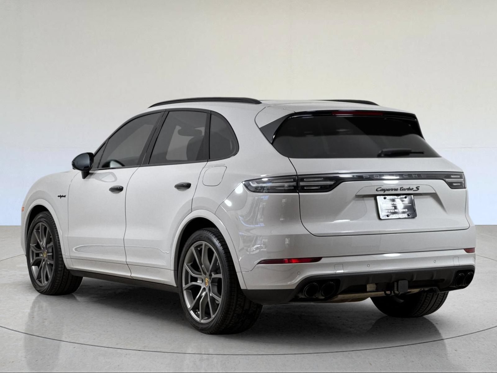 Certified 2023 Porsche Cayenne Turbo S AWD/4WD image 3