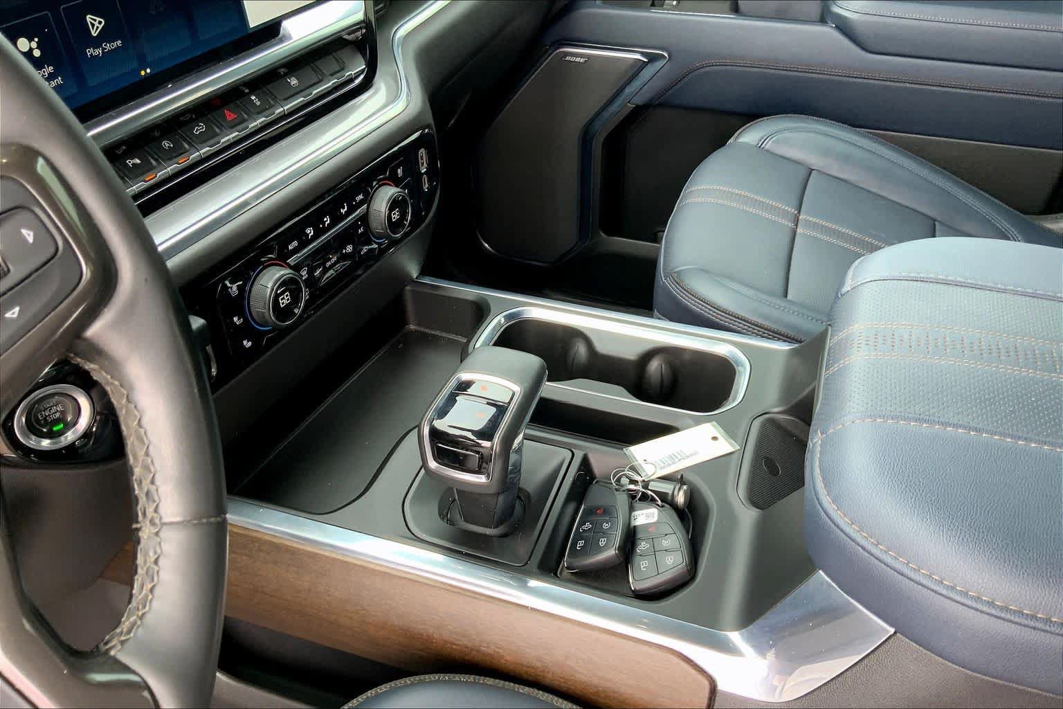 Used 2023 Chevrolet Silverado 1500 High Country w/ High Country Premium Package AWD/4WD image 17