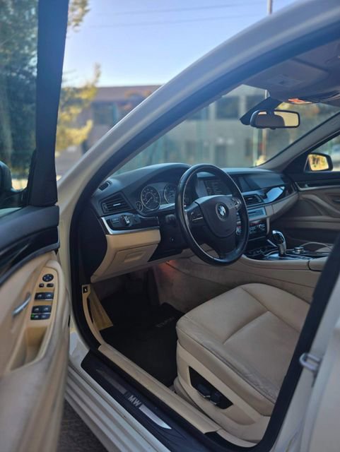 Used 2011 BMW 535i Sedan image 25