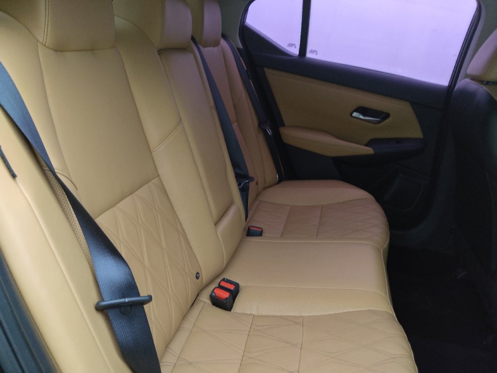 Used 2022 Nissan Sentra SV w/ SV Premium Package FWD image 19