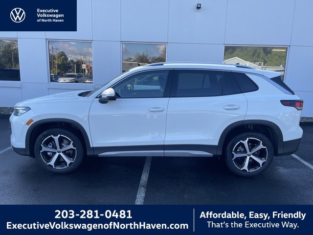 New 2026 Volkswagen Tiguan SE image 1