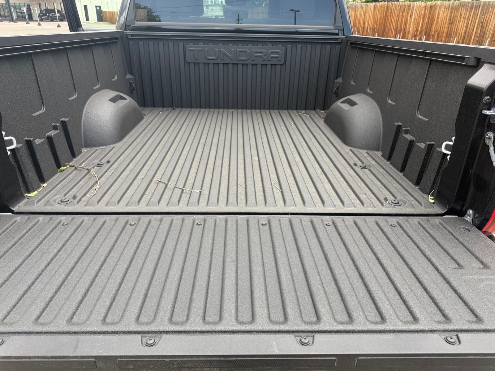 Used 2025 Toyota Tundra Limited AWD/4WD image 34