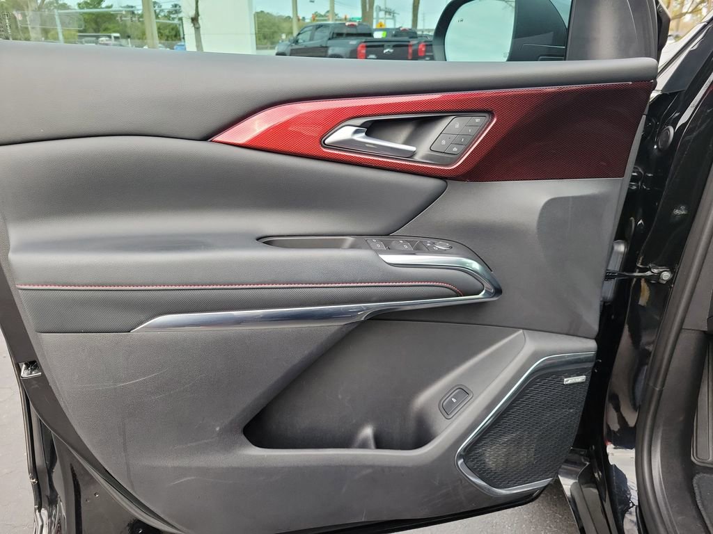 Used 2024 Chevrolet Traverse RS image 23