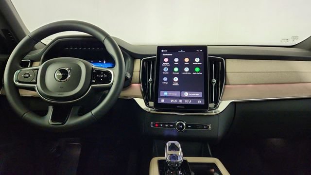 New 2026 Volvo XC90 B6 Plus w/ Protection Package AWD/4WD image 26