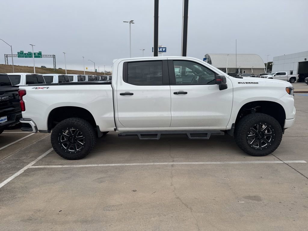 Used 2023 Chevrolet Silverado 1500 RST w/ Redline Edition image 6