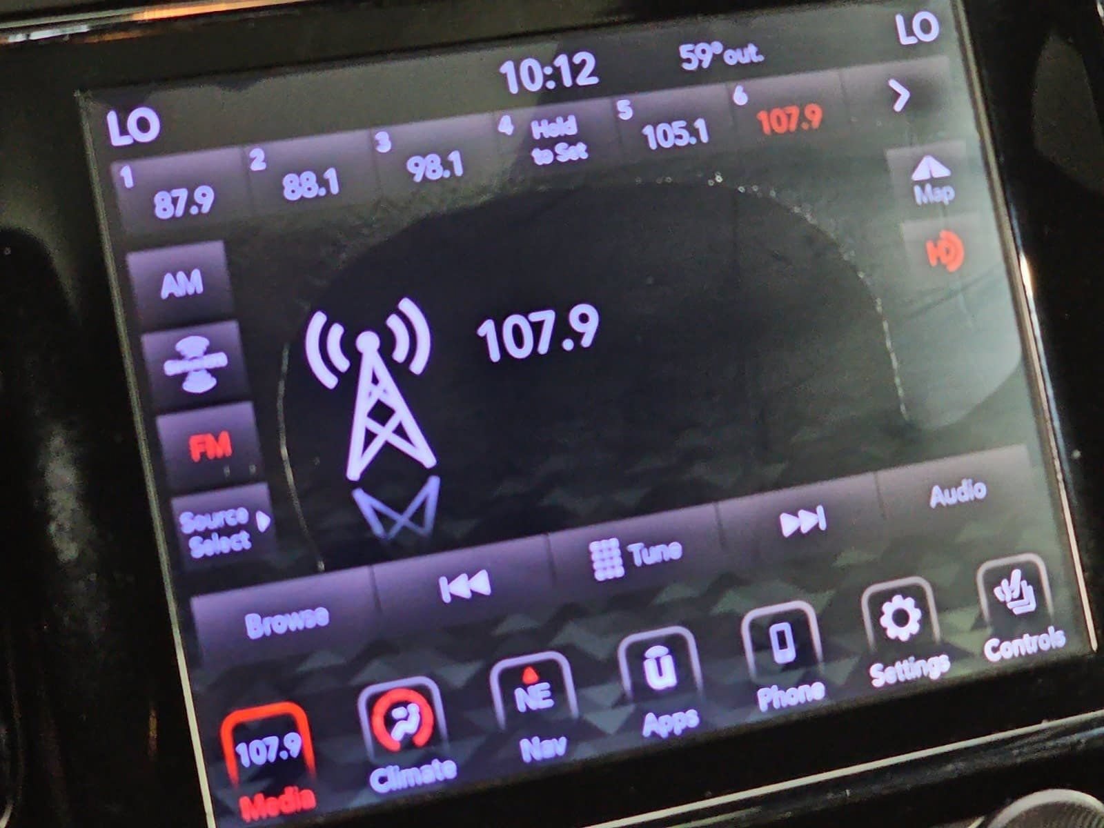 Used 2020 Jeep Grand Cherokee Limited AWD/4WD image 18