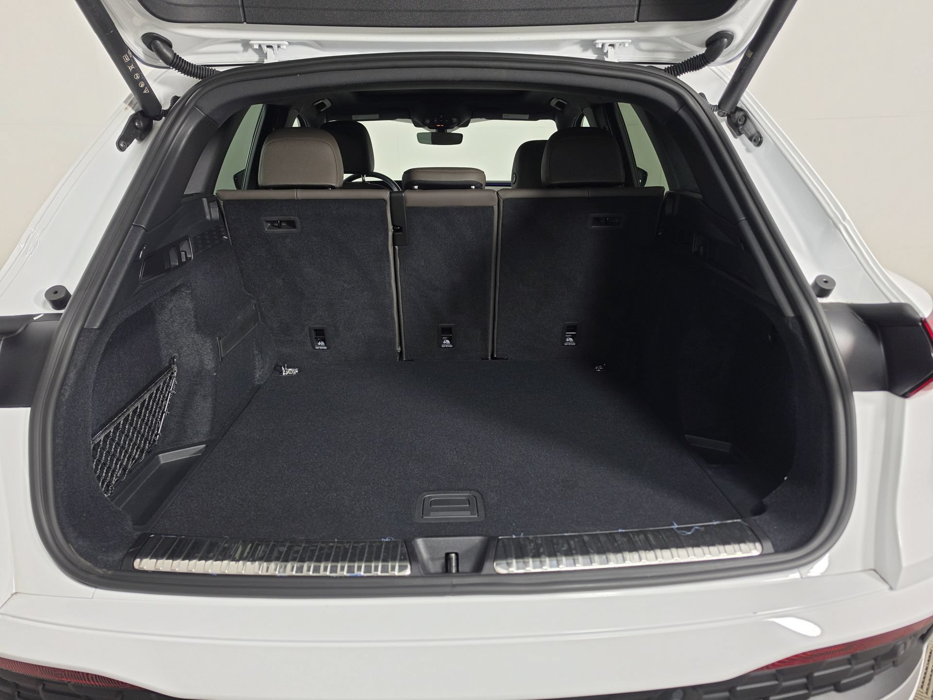 Used 2025 Audi Q5 Premium w/ Convenience Package AWD/4WD image 46