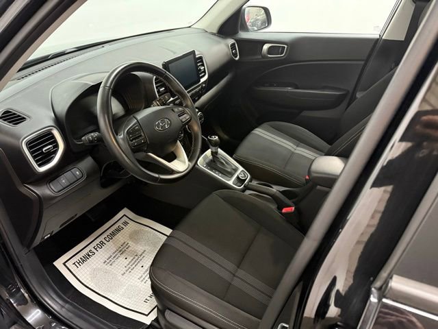 Certified 2023 Hyundai Venue SEL w/ Cargo Package image 16