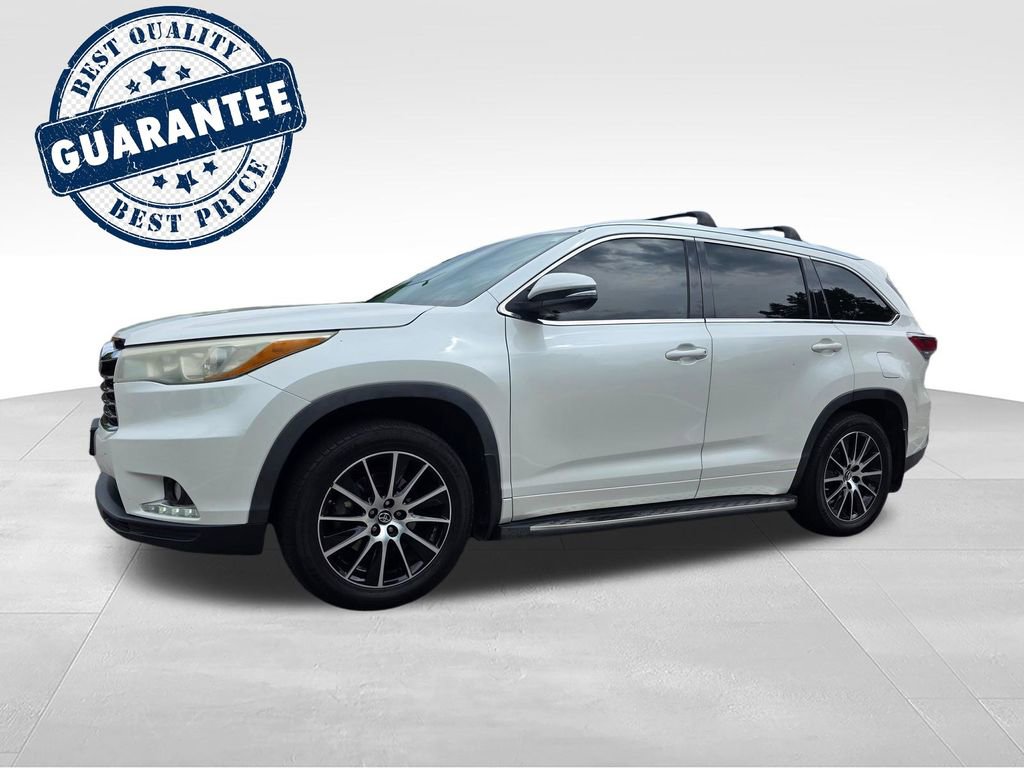 Used 2016 Toyota Highlander Limited Platinum FWD image 2