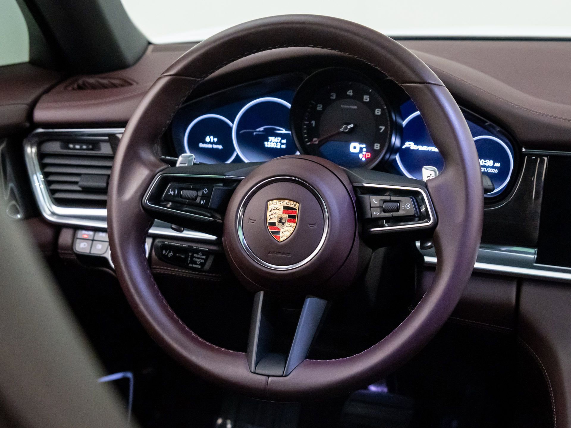 Certified 2023 Porsche Panamera 4 Platinum Edition image 12